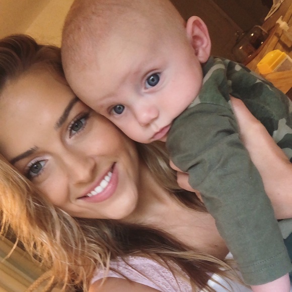 Meet your Posher, Jordannne - Picture 1 of 1